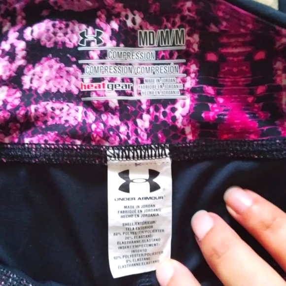 Under Armour High Rise HeatGear Compression capri leggings, size Medium - Picture 5 of 8